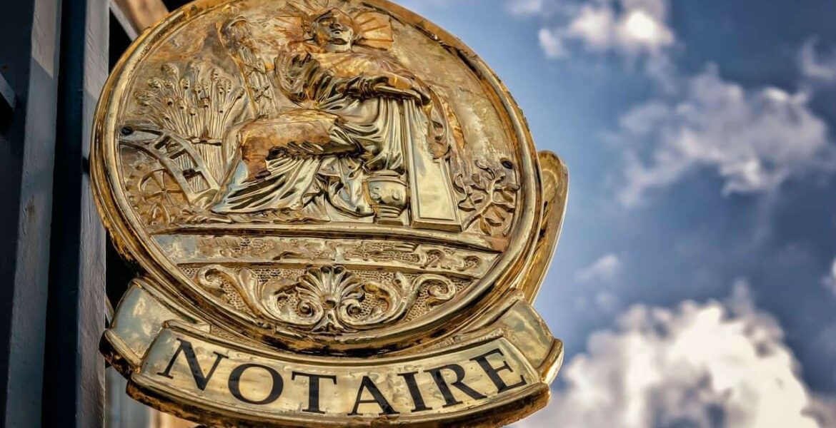 Les avantages de choisir un notaire ancré dans son territoire
