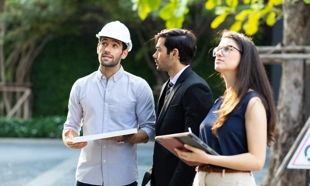 Constat d&rsquo;huissier avant travaux : pourquoi et comment ?