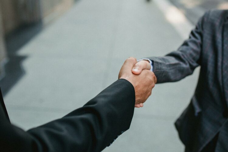 Vendre un fonds de commerce : étapes, prix et fiscalité