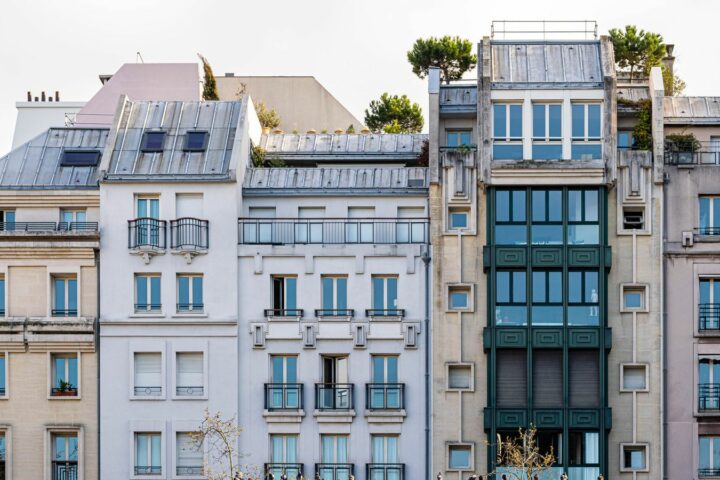 Loi le meur et locations airbnb : ce qui change pour les bailleurs et les copropriétés en 2026